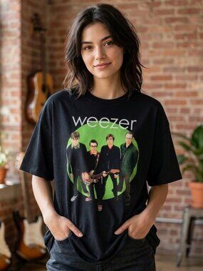 Authentic Weezer Concert Band Unisex Tee Medium